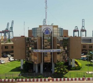 Port Autonome De Lom Togo Vid o Du Port De Lom Ouvert 24h 24 port-autonome-de-lom-togo-vid-o-du-port-de-lom-ouvert-24h-24