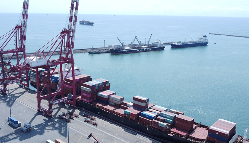 Stationnement des Navires en Rade sur la Côte togolaise