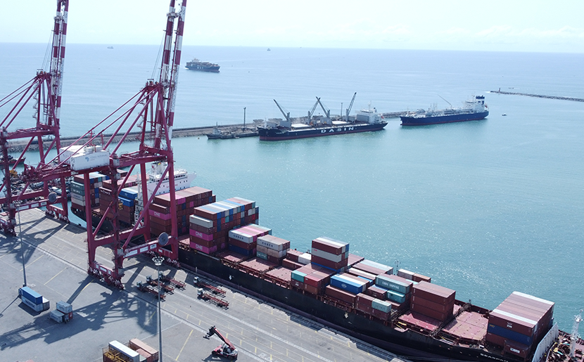 Stationnement des Navires en Rade sur la Côte togolaise